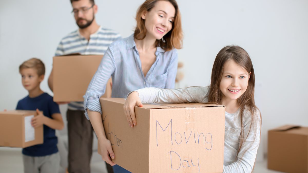 Moving In The Winter? Let's Do it Safely. 6 Cardboard boxes are essential things you must have when moving in winter.