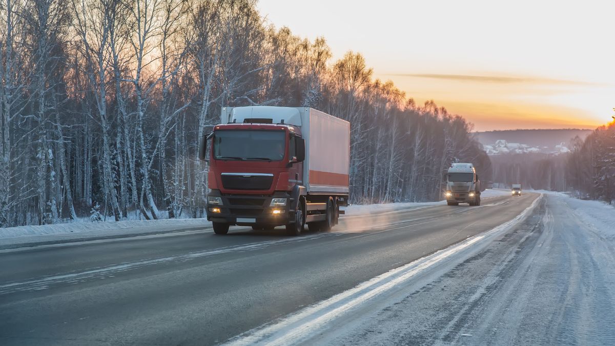 Moving In The Winter? Let's Do it Safely. 1 Traveling and moving in winter can be risky.