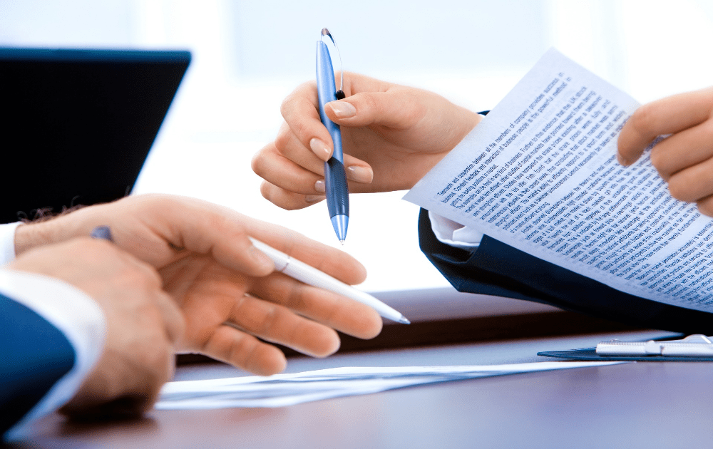 Avoiding Hidden Fees: How to Ensure Your Moving Estimate is Transparent and Reliable 7 A reputable moving company is precise in what is in fine print.